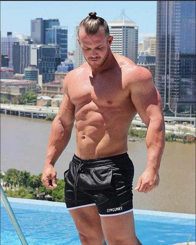 Alkalmi férfi rövidnadrág négy színben felirattal és zsebekkel