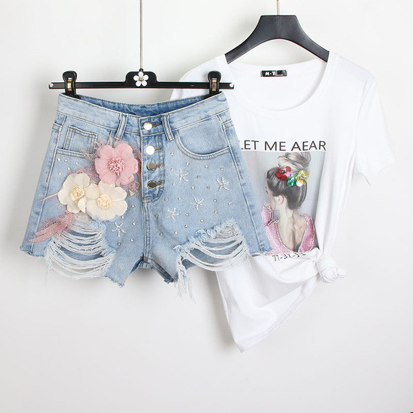 Női rövidnadrág 3D elemmel