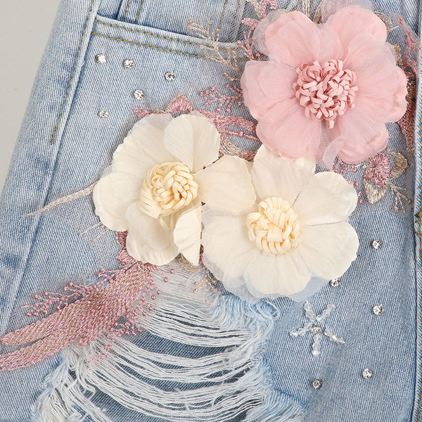 Női rövidnadrág 3D elemmel