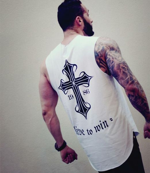 Napi férfi akasztófelső három színben, rátétes-aszimmetrikus mintával