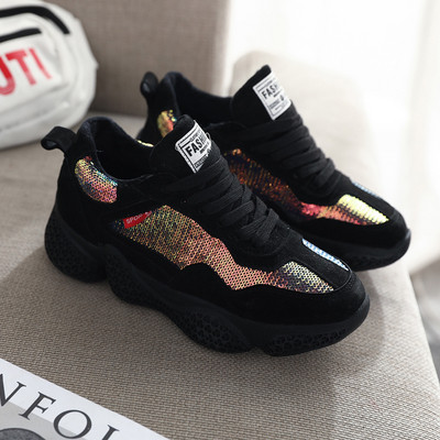 Σύγχρονα γυναικεία  πάνινα παπούτσια με πούλιες σε δύο χρώματα