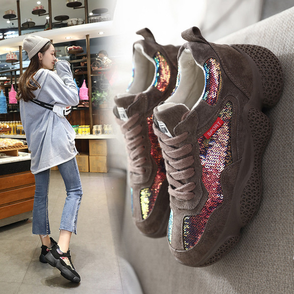 Σύγχρονα γυναικεία  πάνινα παπούτσια με πούλιες σε δύο χρώματα