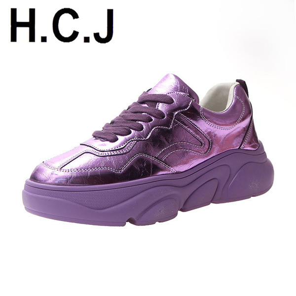 Περιστασιακά γυναικεία αθλητικά παπούτσια σε ασημί και μοβ χρώμα