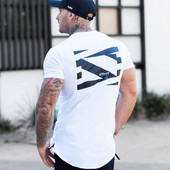 Modern férfi póló két színben, rátéttel