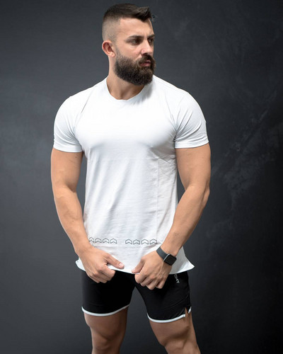 Modern férfi póló két színben, rátéttel