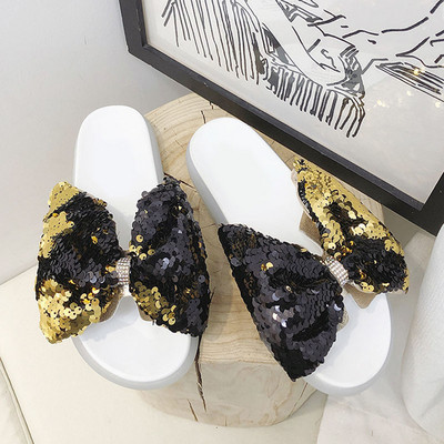 Stílusos női papucs flitterekkel, két színben