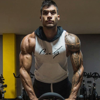 Ανδρικό αθλητικό μπλουζάκι σε δύο χρώματα με κουκούλα και τσέπες