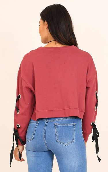 Stílusos női blúz hosszú ujjal és O-nyakkal