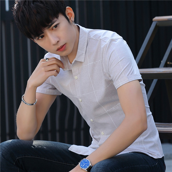 Stílusos férfi ing három színben, rövid ujjakkal és gombokkal