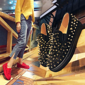 Modern női alkalmi cipő fém díszítéssel, két színben