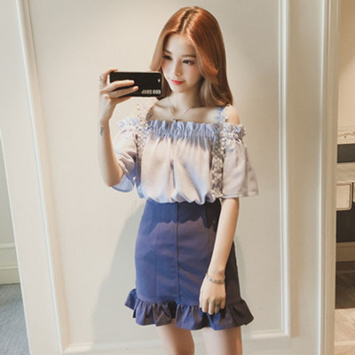 Lezser női blúz csupasz vállval, fehér színben