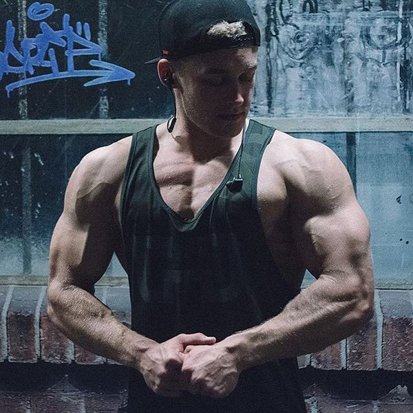 Ανδρικό αμάνικο μπλουζάκι  σε δύο χρώματα με εφαρμογή