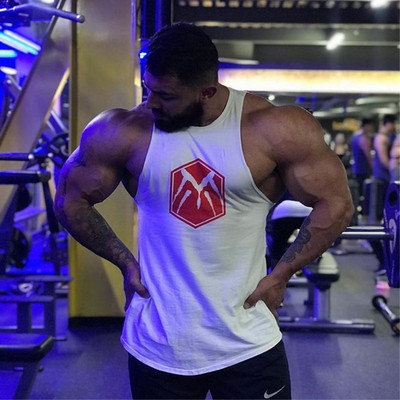 Αθλητικό ανδρικό μπλουζάκι σε μαύρο και άσπρο χρώμα με εφαρμογή