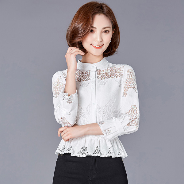 Stílusos női ing csipkével és alacsony O-alakú gallérral, négy színben