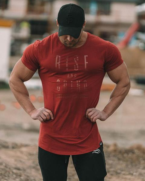 Modern férfi póló három színben felirattal