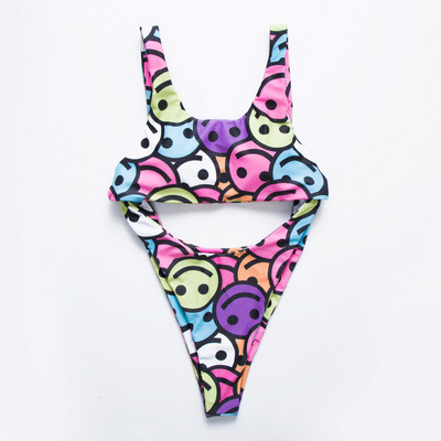 Modern egész fürdőruha színes motívummal