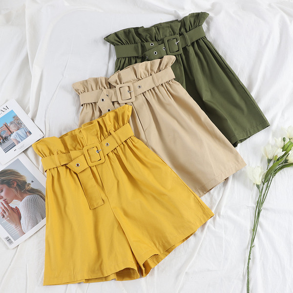 Дамски къси панталони с висока талия и колан в няколко цвята