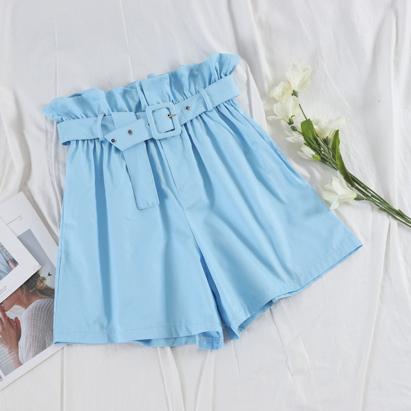 Дамски къси панталони с висока талия и колан в няколко цвята