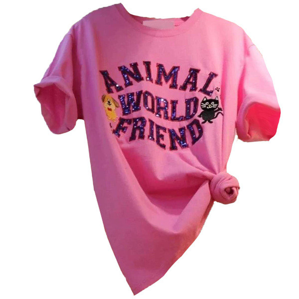 Modern női póló rózsaszín színben hímző elemmel és flitterekkel