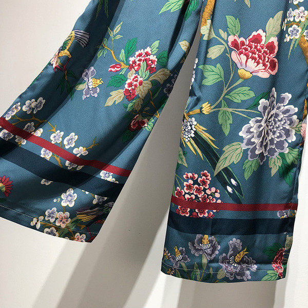 Aktuális női széles nadrág, magas derékkal