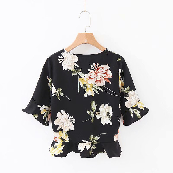 Modern női blúz három színben virágmotívumokkal és V-nyakkal