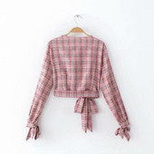 Stílusos női blúz rózsaszín és szürke színben, V-nyakkal