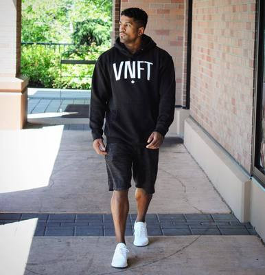 Férfi napi pulóver fekete színben felirattal