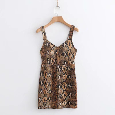 Stílusos női ruha vastag pántokkal és állatmintával