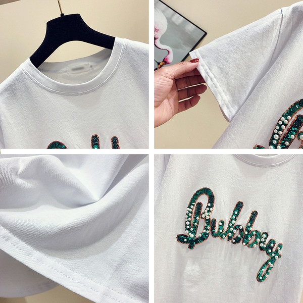 Modern női póló fehér és rózsaszín díszítéssel