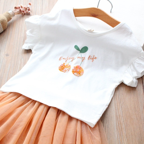 Modern gyerek szett kétrészes szoknyából és blúzból