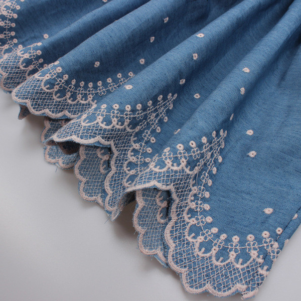 Új modell V-nyakú gyerekruha