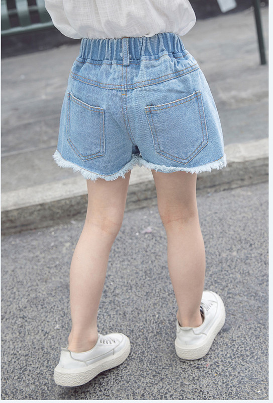 Gyerek rövidnadrág hímzéssel lányoknak