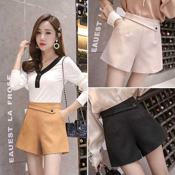 Elegáns rövidnadrág cipzárral több színben