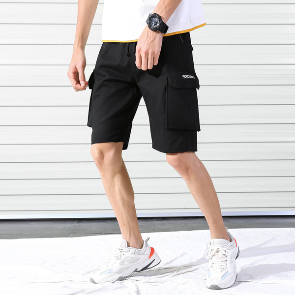 Pantaloni scurți moderni pentru bărbați în trei culori cu buzunare