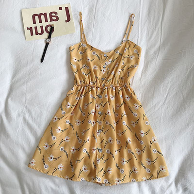 Hétköznapi női overall vékony pántokkal, virágos motívummal