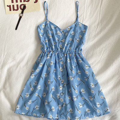 Hétköznapi női overall vékony pántokkal, virágos motívummal