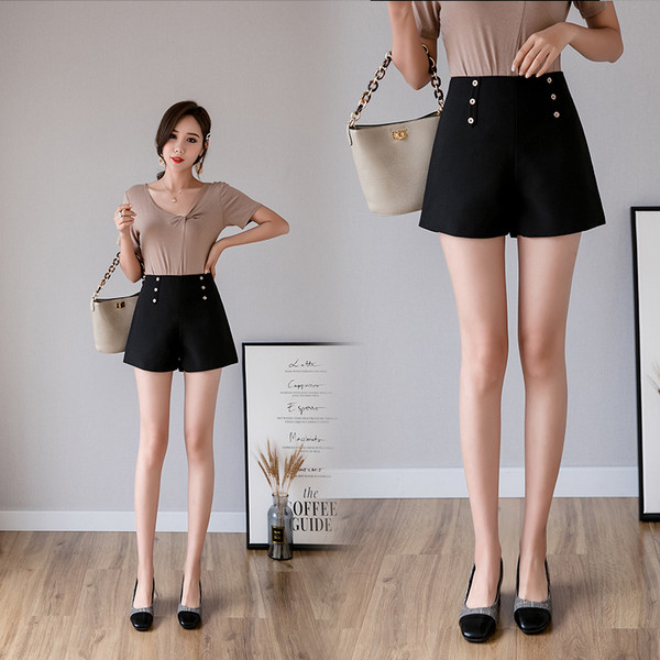 Stílusos női rövidnadrág cipzárral