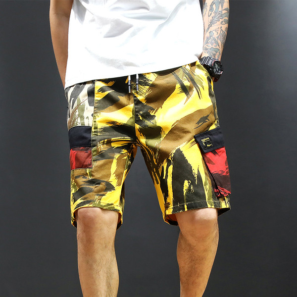 Modern férfi rövidnadrág zsebekkel, két színben