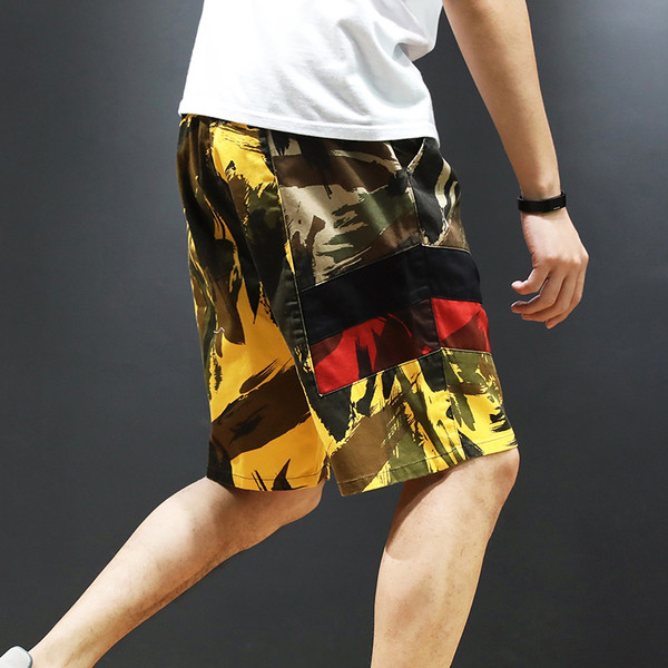 Modern férfi rövidnadrág zsebekkel, két színben