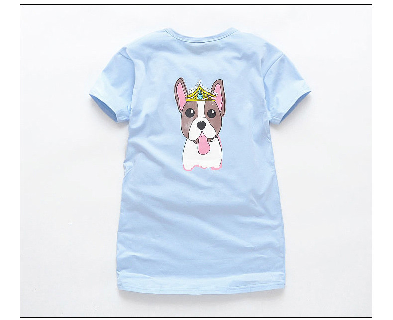 Gyermektunika két színben, különböző felhasználási módokkal