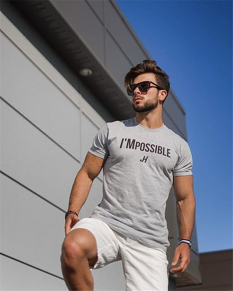 Modern férfi póló két színben felirattal