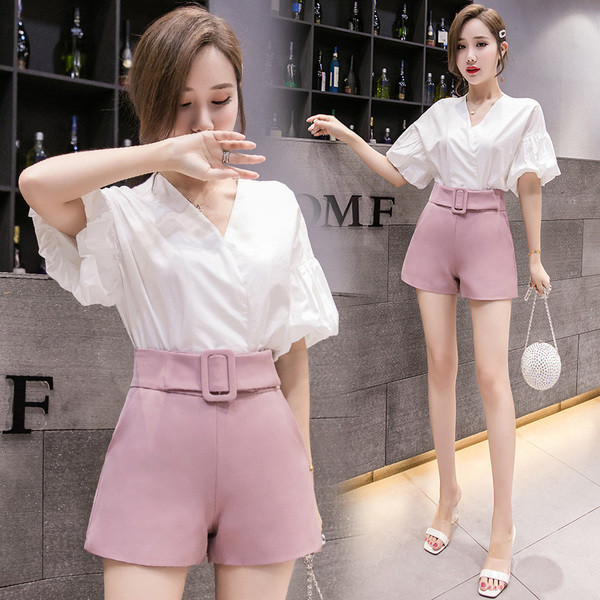 Rövidnadrág zsebekkel, különböző színekben