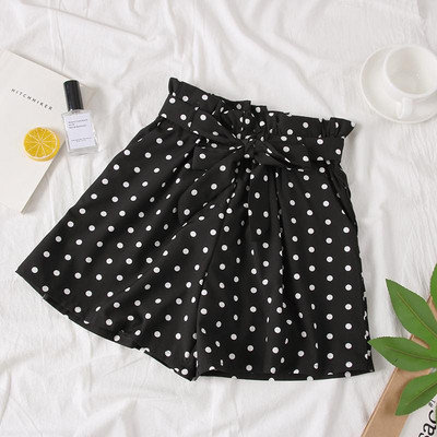 Divatos női rövidnadrág több színben pöttyökben