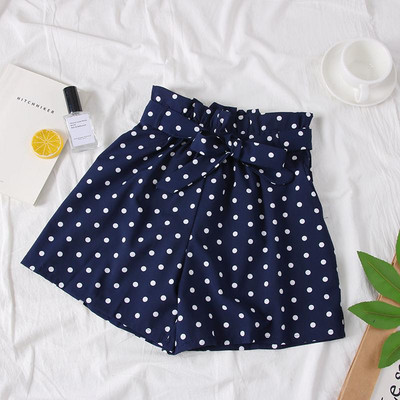 Divatos női rövidnadrág több színben pöttyökben