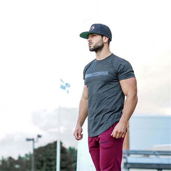 Modern férfi póló három színben - aszimmetrikus modell