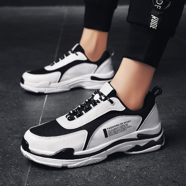 Modern férfi tornacipő fekete-fehér színben