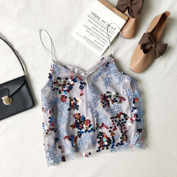 Stílusos női felső, színes flitterekkel és vékony pántokkal