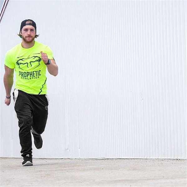 Modern férfi póló fekete és zöld színben