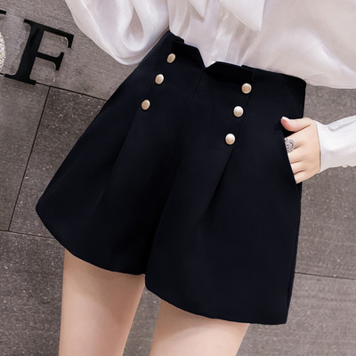 Elegáns női rövidnadrág fém díszítéssel, négy színben