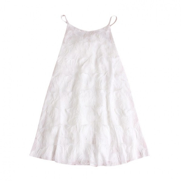 Modern női ruha fehér és fekete színben, vékony pántokkal